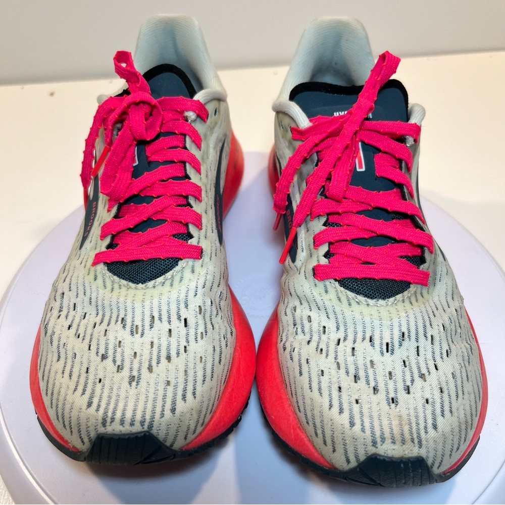 Brooks Hyperion Tempo running shoes